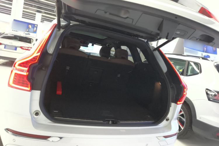 Used Volvo XC60 2021 T5 4x4 Smart Luxury Edition