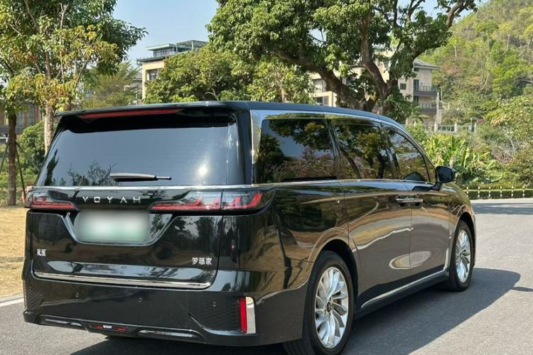 Used VOYAH Dream 2024 PHEV Extended-Range Premium Edition
