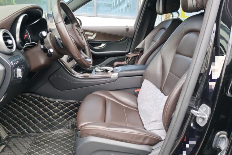 Used Mercedes-Benz GLC 2019 Refreshed GLC 300 L 4MATIC Dynamic Edition
