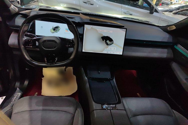 Used Lynk & Co 08 EM-P 2023 220 km Limited-Time Edition
