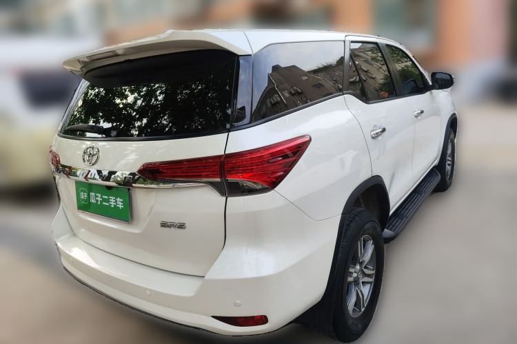 Used Toyota Fortuner  Rear Right 45 Deg