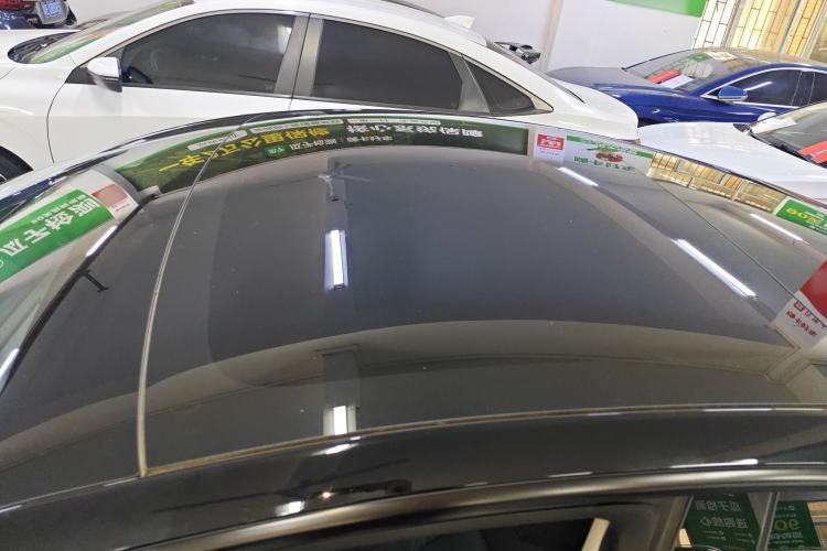 Used Tesla Model 3 2022 Rear-Wheel-Drive Version Roof