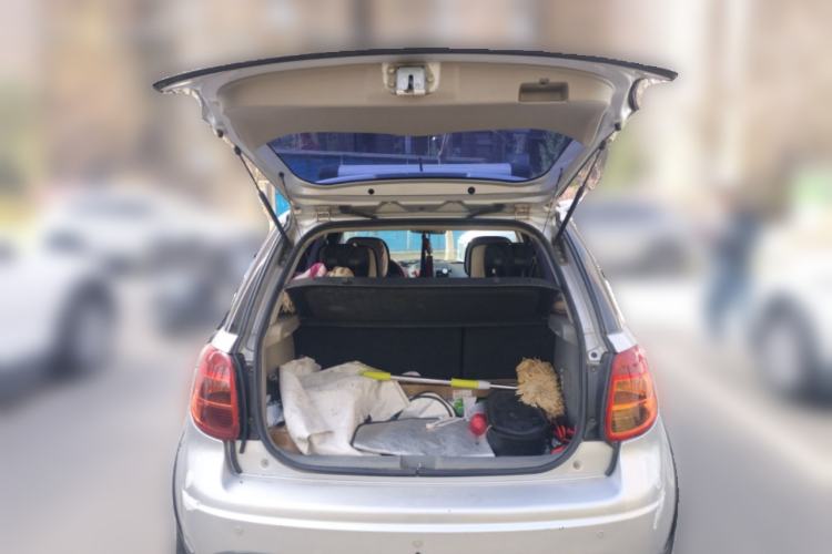 Used Suzuki SX4 2011 Revised Version 1.6L Automatic Sport Edition
