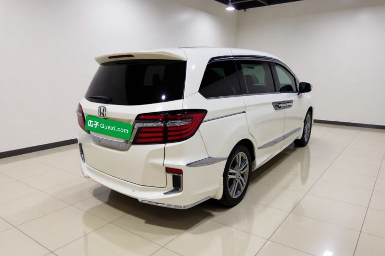 Used Honda Elysion 2019 2.0L Hybrid Supreme Edition Rear Right 45 Deg