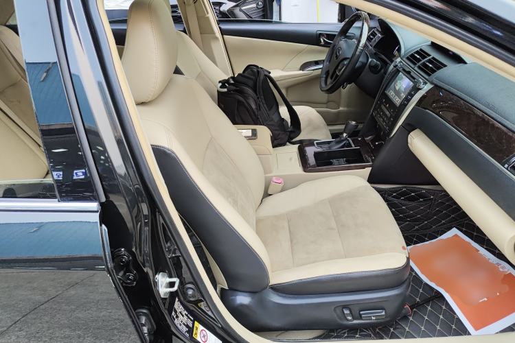 Used Toyota Camry 2016 2.5G 10th Anniversary Deluxe Navigation Edition Right Front Seat