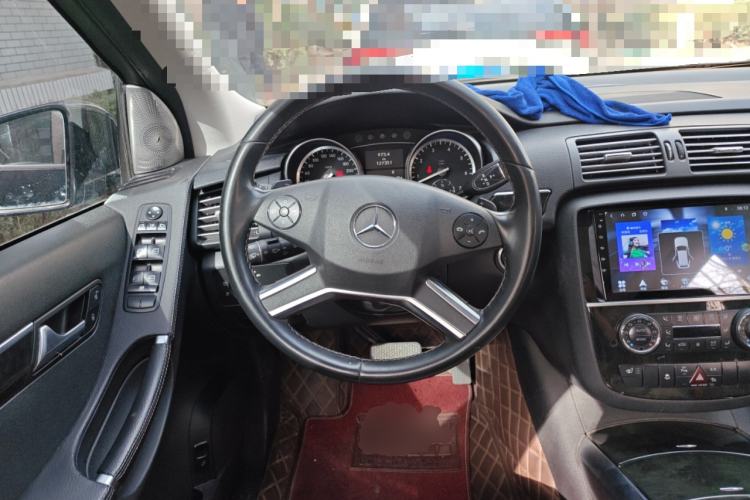 Used Mercedes-Benz R-Class 2017 R 320 4MATIC Business Edition Prestige Model