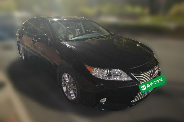 Used Lexus ES 2013 250 Mark Levinson Limited Edition
