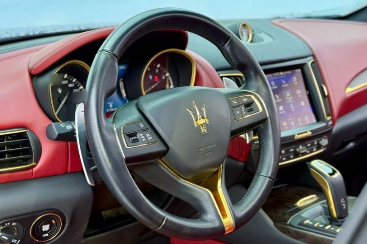 Used Maserati Levante 2019 3.0T Luxury Edition China VI Standard
