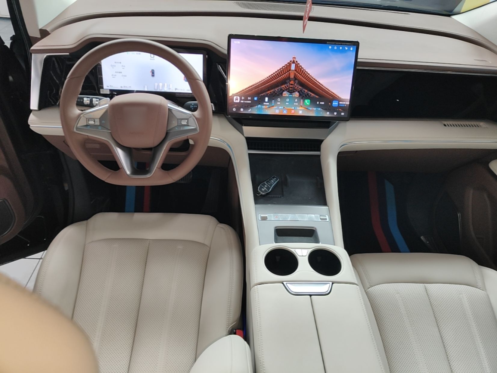 BYD Xia 2025 DM-i 1.5T 100km Supreme Edition — снимка 12