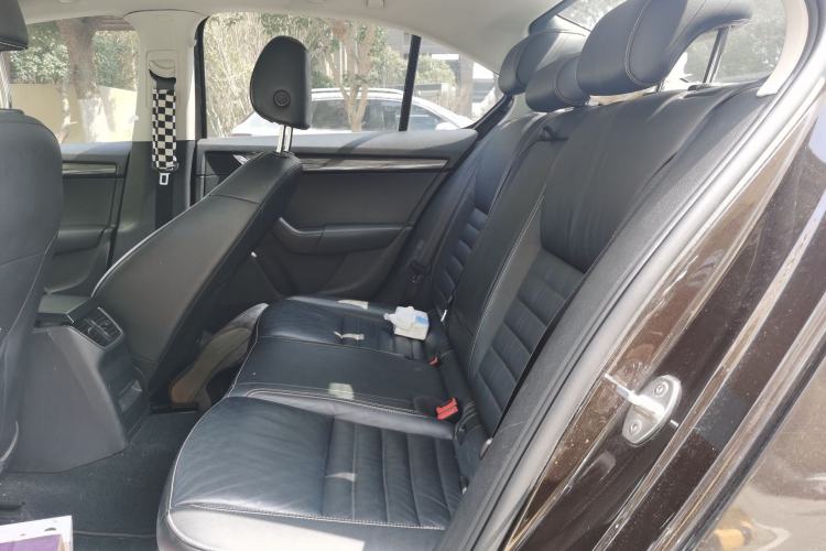 Used Skoda Octavia 2017 1.6L Manual Smart Drive Edition