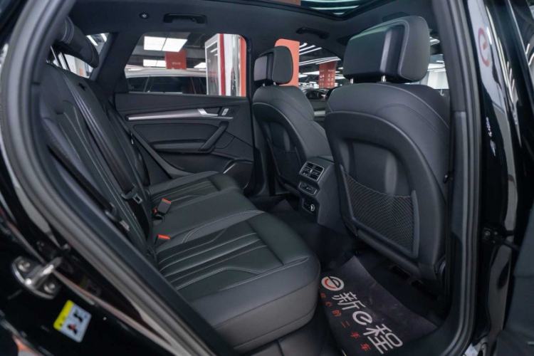 Used Audi Q5L 2024 40 TFSI Luxury Dynamic Edition Interior 8