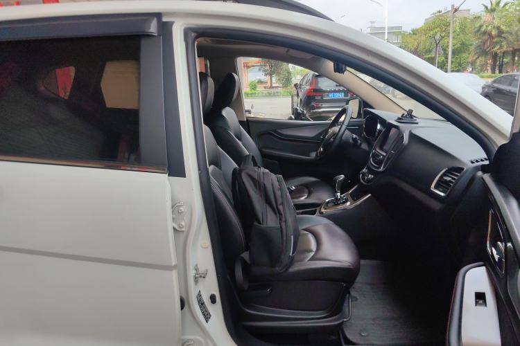 Used Baojun 560 2016 1.8L iAMT Luxury Model