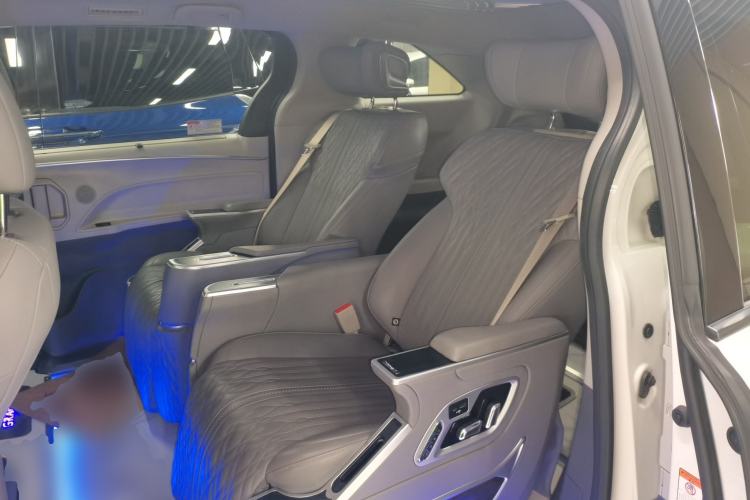 Used Toyota Granvia 2023 2.5L Hybrid Comfort Edition