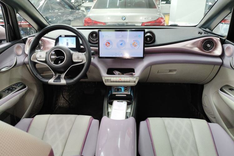 Used BYD Dolphin 2023 420 km Fashion Edition