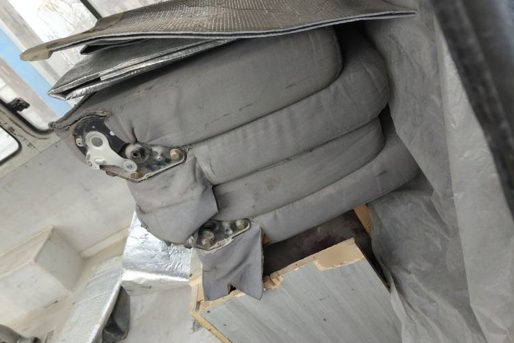 Used Jinbei Hiace 2011 2.0L 5th Generation Kuaiyunwang Comfort Type K 4G19
