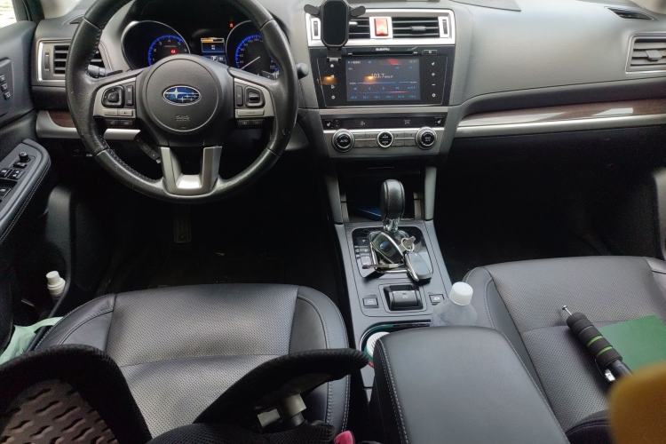 Used Subaru Outback 2015 2.5i Luxury Navigation Edition Center Console