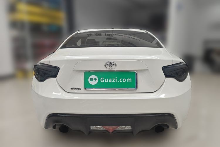 Used Toyota 86 2013 2.0L Manual Luxury Version
