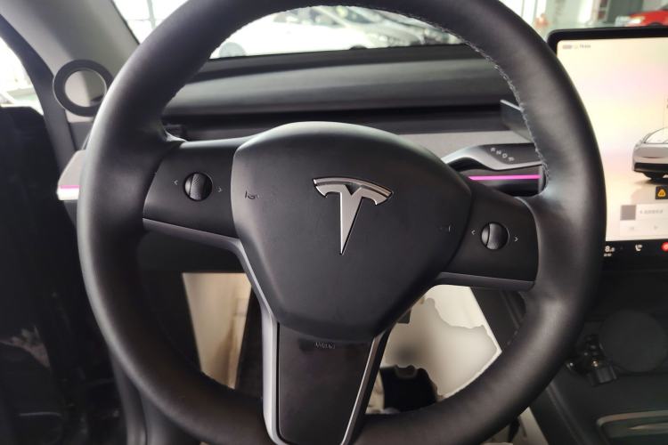 Used Tesla Model Y 2024 Rear-Wheel-Drive Version