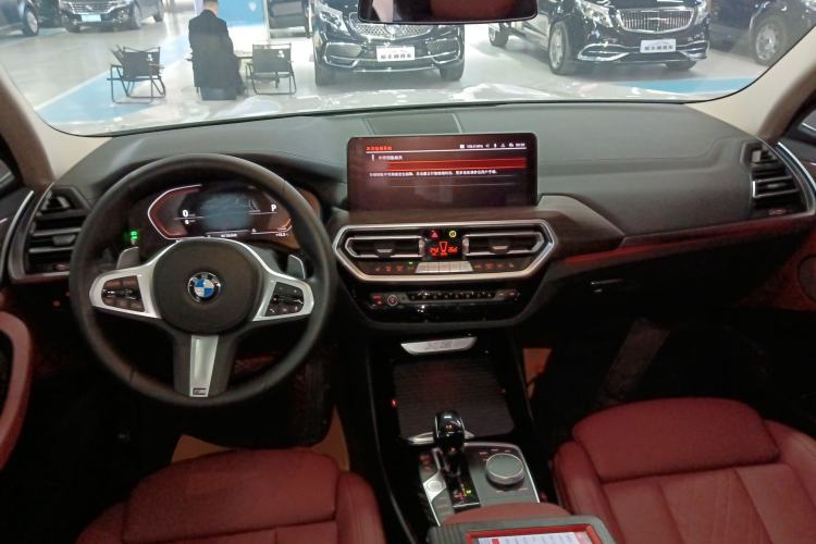 Used BMW X3 2022 Second Facelift xDrive30i Leading Edition M Night Sky Package
