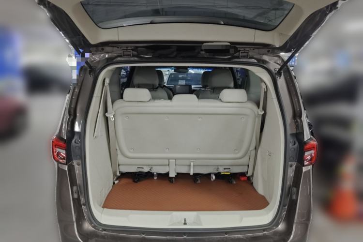 Used Buick GL8 2022 Land Cruiser Executive Class 652T Comfort Model Trunk