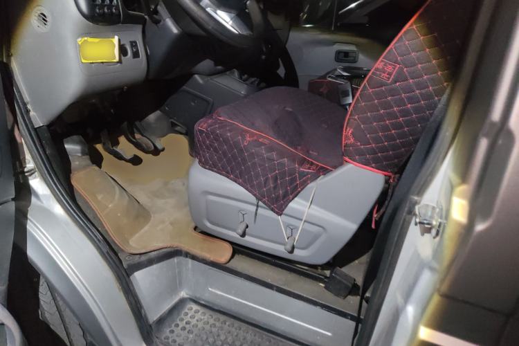 Used JMC Transit 2019 2.8T Commercial Version Long Wheelbase Mid-Roof 6-Seater Rear Single Tire China VI Emission Standard – JX493