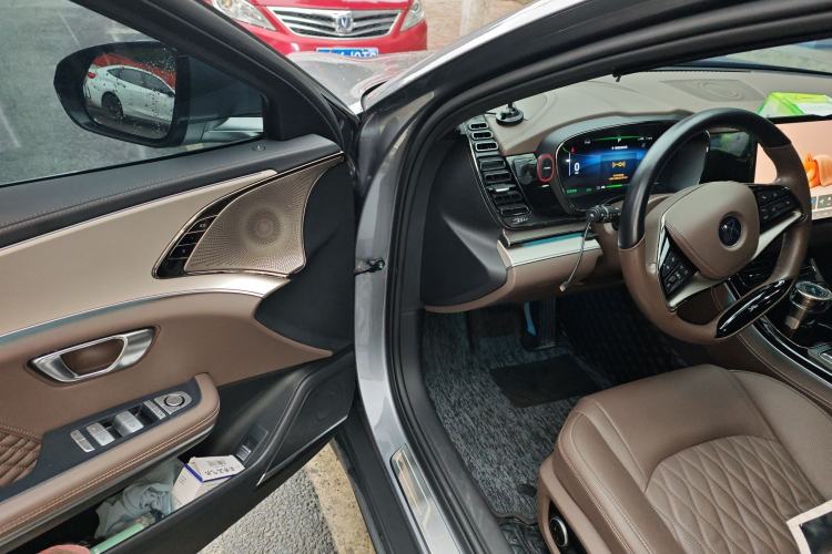 Used BYD Han 2024 EV Glory Edition 506KM Front-Wheel-Drive Premium Model
