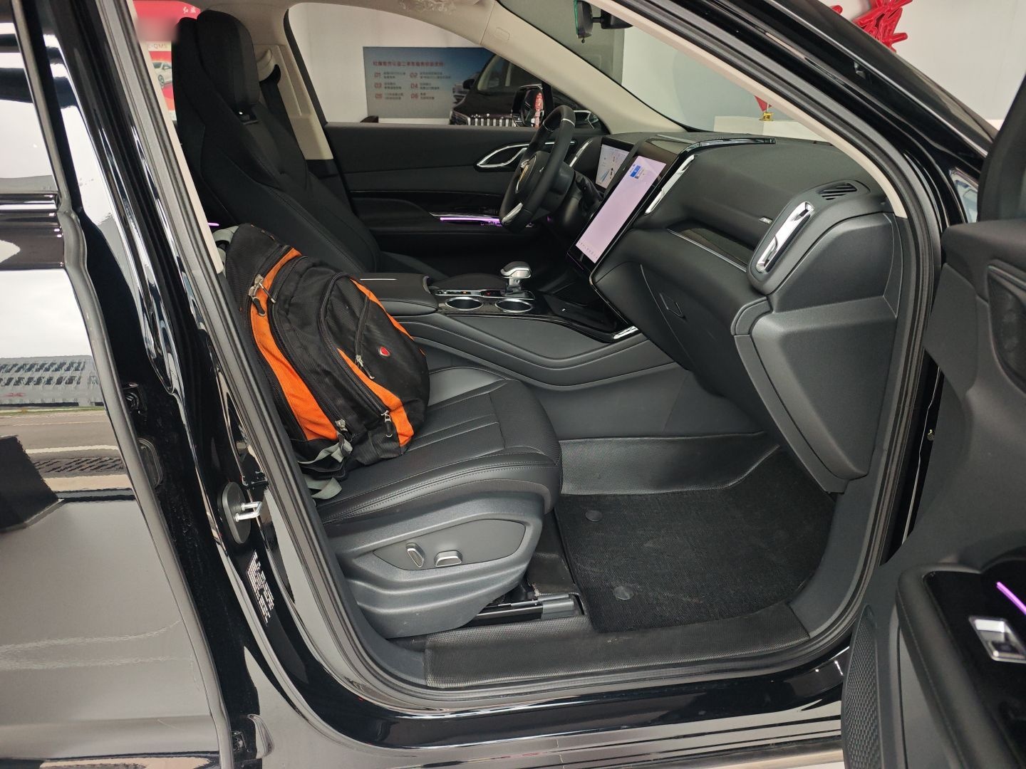 Hongqi HS3 PHEV 2024 PHEV 115km Jingwei Edition — снимка 19