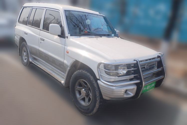 Used Leopaard Heijingang 2009 2.4L Manual 4x4