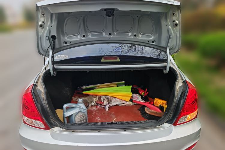 Used Hyundai Elantra 2011 1.6L Manual Comfort Version
