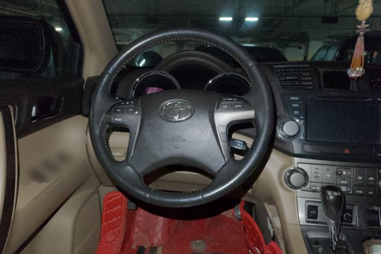 Used Toyota Highlander 2012 2.7L Two-Wheel Drive 7-Seater Luxury Edition