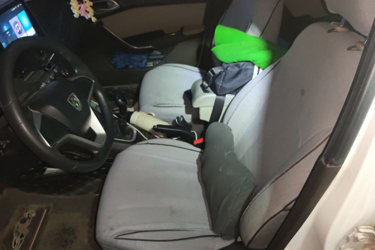 Used Baojun 310W 2017 1.5L Manual Comfort Version China VI Emission Standard Left Front Seat