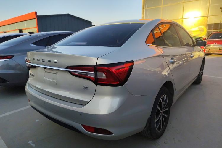 Used Roewe i5 2020 1.5L Automatic 4G Connect Luxury Flagship Edition