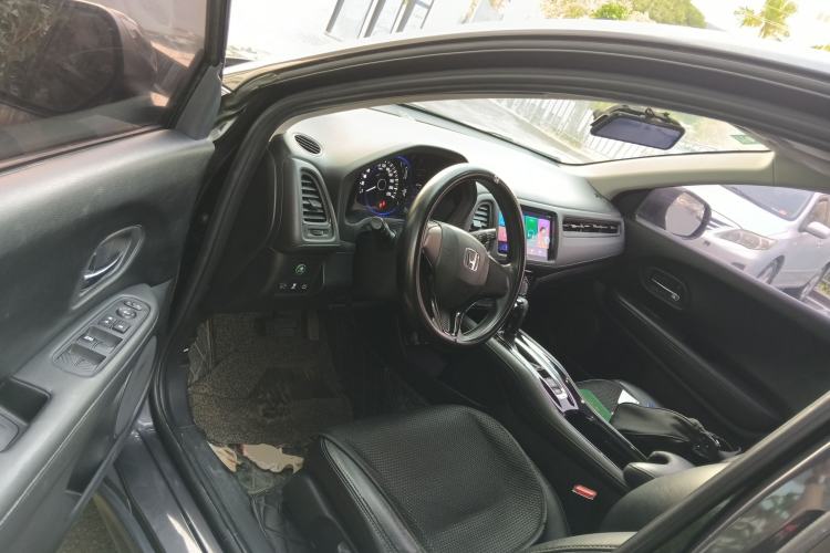 Used Honda Vezel 2020 1.5L CVT Elite Edition Driver Seat