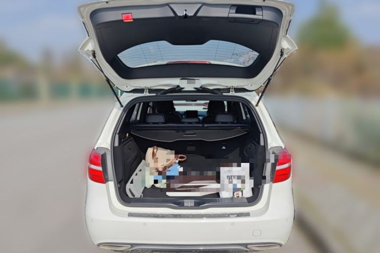 Used Mercedes-Benz B-Class 2019 B 200 Fashion Model Trunk