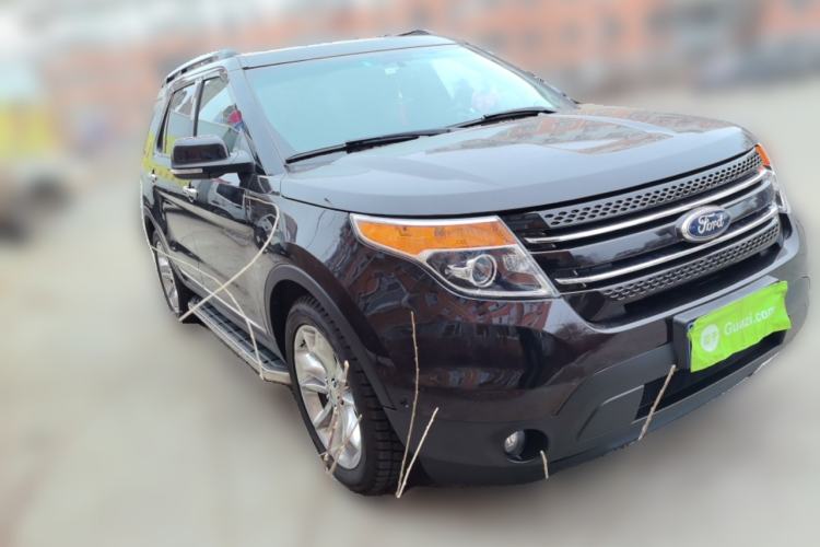 Used Ford Explorer 
