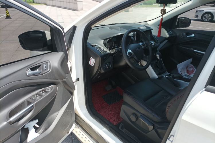 Used Ford Kuga 2013 1.6L GTDi Two-Wheel-Drive Comfort Model
