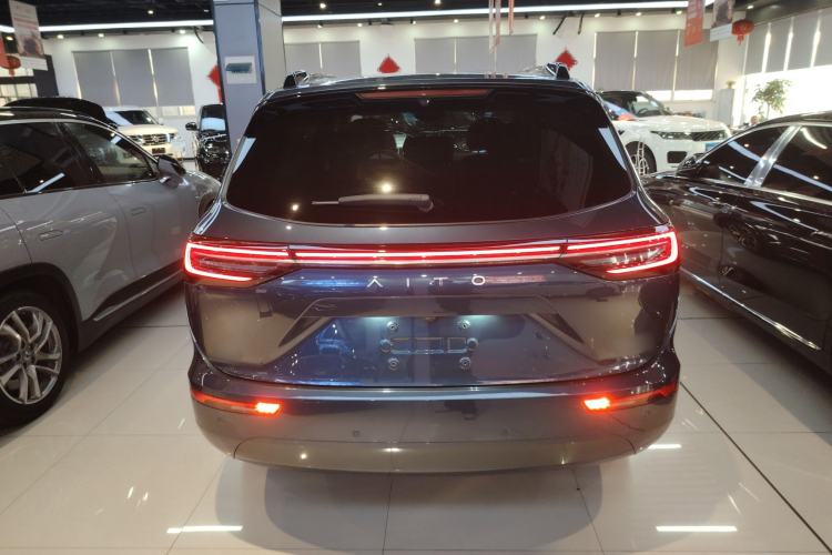 Used Hima AITO M7 2024 1.5T Intelligent Drive 4WD Ultra Version 5 Seats
