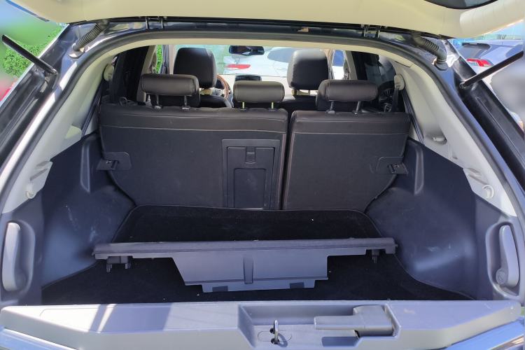 Used Renault Koleos 2013 2.5L Two-Wheel Drive Comfort Edition Trunk