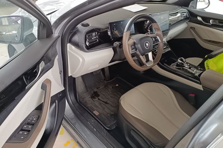 Used BYD Qin PLUS 2024 HONOR Edition DM-i 55KM Leading Model