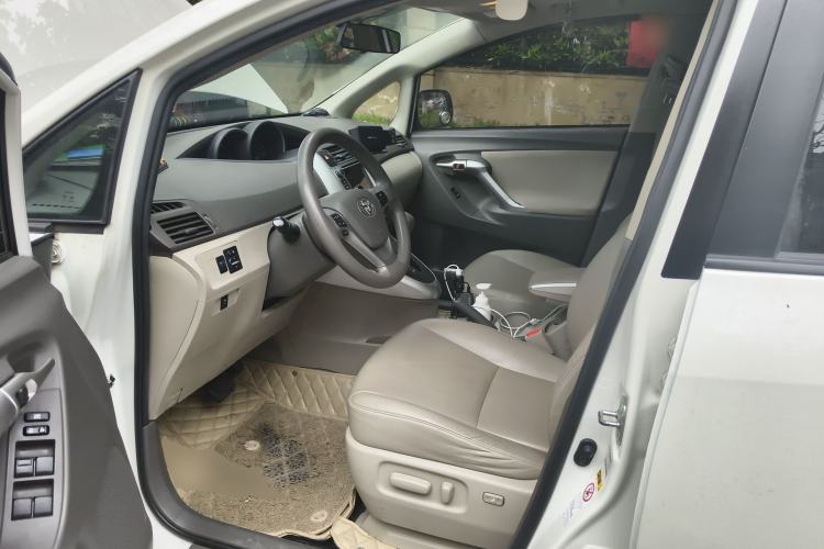 Used Toyota Verso 2014 Starlight 180G CVT Luxury Edition Driver Seat