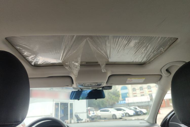 Used Volkswagen Santana 2015 1.6L Automatic Comfort Edition Headliner