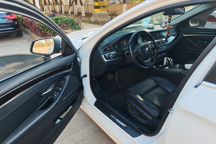 Used BMW 5 Series 2011 535Li Leading Model