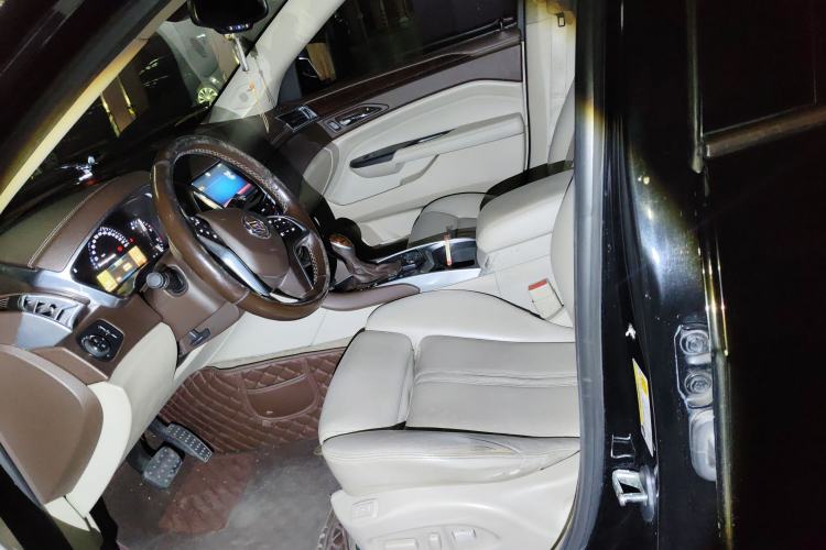 Used Cadillac SRX 2013 3.0L Leading Model