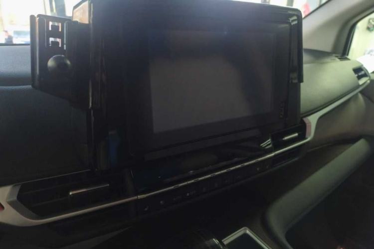 Used Toyota SIENNA 2023 2.5L Hybrid Comfort Edition
