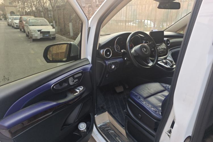 Used Mercedes-Benz V-Class 2017 V 260 L Prestige Extended Edition