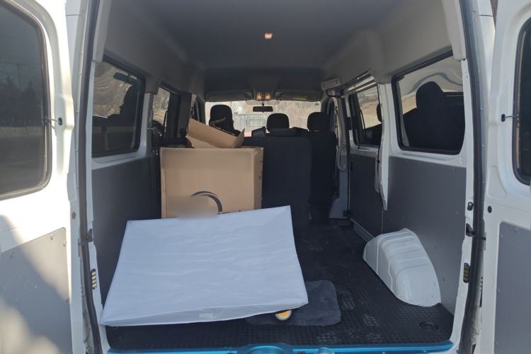 Used SAIC MAXUS Xintu V80 2024 Facelift Aoyuntong 6MT Short Wheelbase Mid-Height Version 147 Ps 5/6 Seats