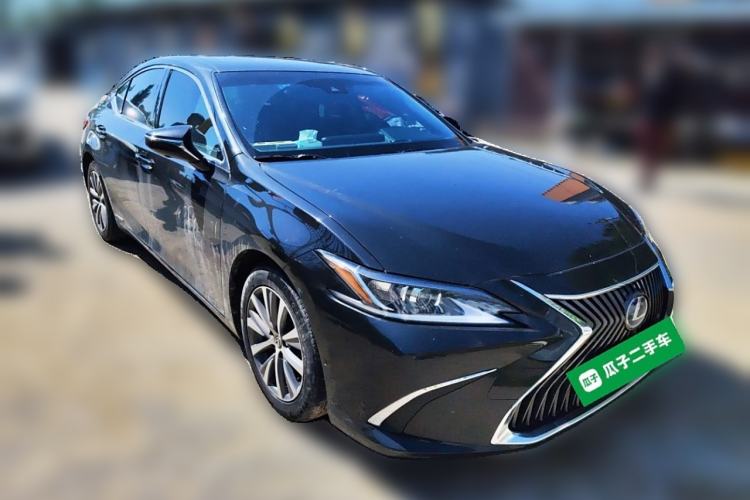 Used Lexus ES 2018 300h Premier Edition China VI Standard
