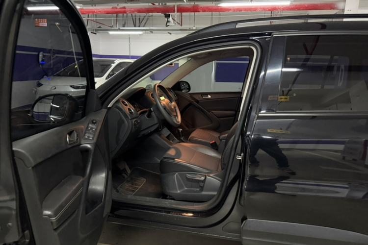 Used Volkswagen Tiguan 2016 280TSI Automatic Two-Wheel-Drive Silk Road Style Edition Left Front Seat