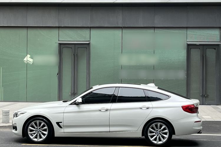 Used BMW 3 Series GT 2019 320i Sport Edition Exterior 7