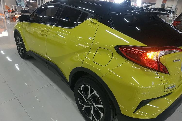 Used Toyota C-HR 2020 2.0L Leading Edition
